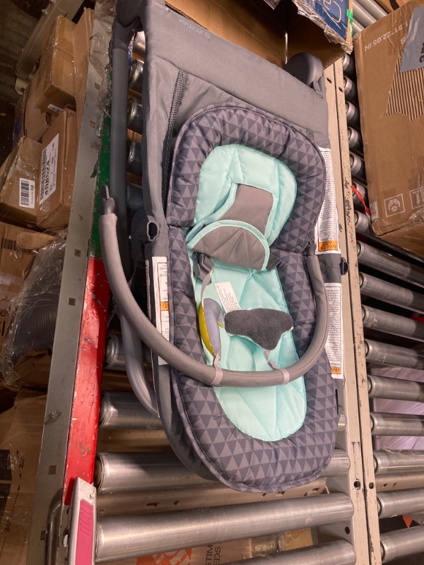 Photo 2 of 
Roll over image to zoom in
Summer Infant 2-in-1 Bouncer & Rocker Duo (Gray and Teal) Convenient and Portable Rocker and Bouncer for Babies Includes Soft Toys and Soothing Vibrations