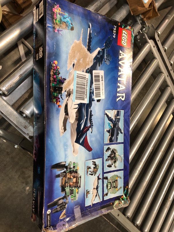 Photo 2 of LEGO Avatar: The Way of Water Payakan The Tulkun & Crabsuit 75579, Building Toy Set, Movie Underwater Ocean with Whale-Like Sea Animal Creature Figure Standard Packaging