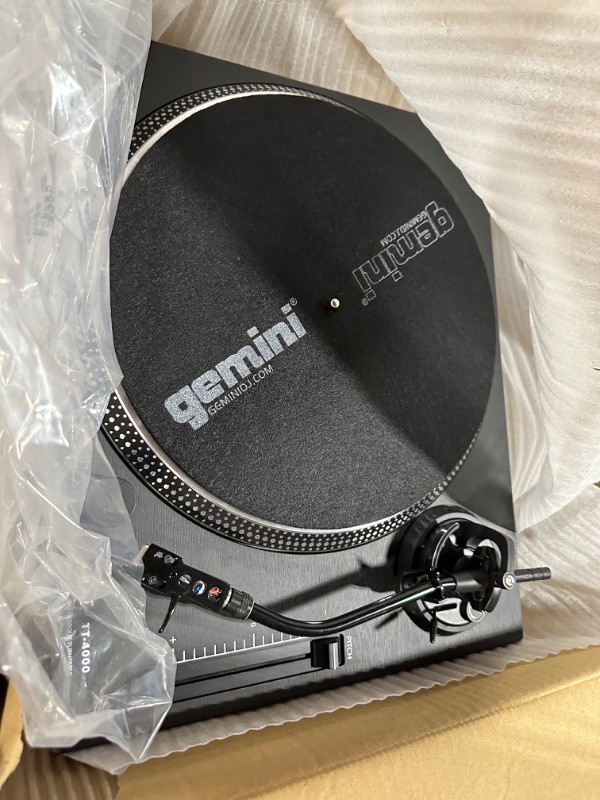 Photo 3 of Gemini Sound TT-4000 Professional Direct-Drive DJ Turntable, High Torque, 3 Speeds Vinyl Record Player, Switchable Phono Preamp, Variable Pitch Control, Die-Cast Aluminum Platter, USB Audio Interface