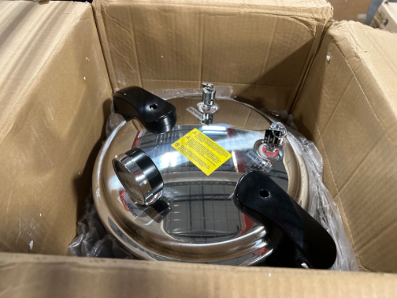 Photo 4 of **USED**FOR PARTS**25 Quart Timed Autoclave, Steam-pressurized Autoclave, 15psi at 121?, for Glassware, Lab Equipment and Mushroom Cultivation 110V