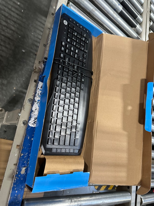 Photo 1 of HP Pavilion Wired Keyboard and Mouse 200 (Black) - USB-A Plug-and-Play - Full-Sized Keyboard with Numeric Keypad, Enhanced F1-F12 Keys, & 12 Hotkeys - 1600 DPI Mouse - Windows Compatible (9DF28AA#ABL)