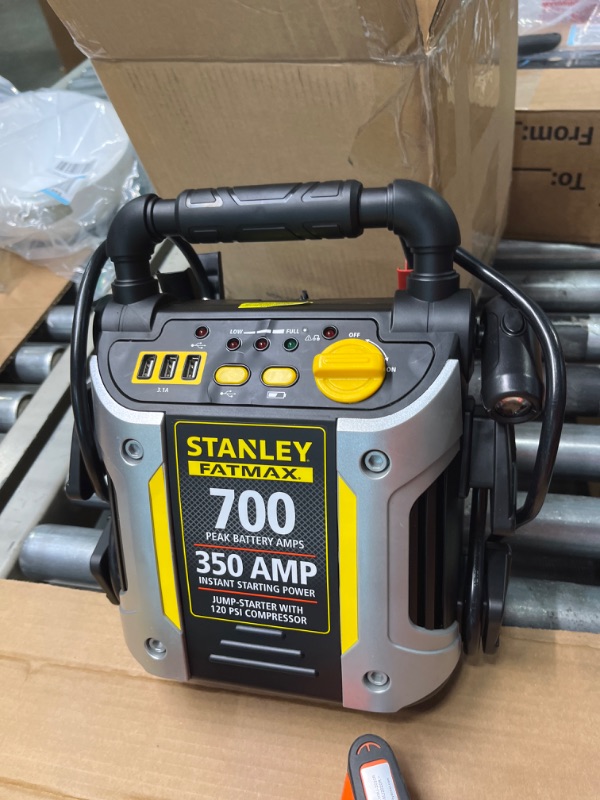 Photo 2 of 

Stanley fat max 700 pick battery a.m. PS 350 AM P instant starting power jam starter with 120 PSI compressor
