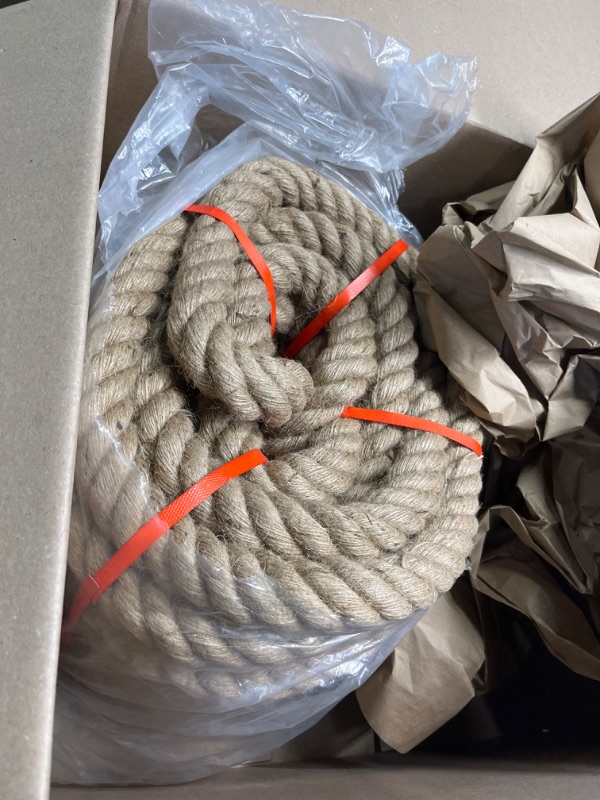 Photo 2 of 1"x100' twisted hemp rope 