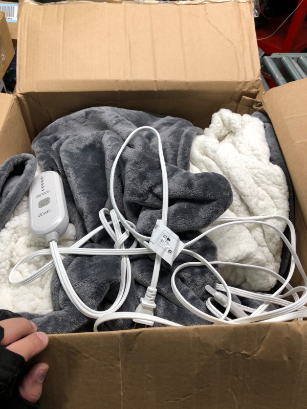 Photo 2 of **Used**Dowin Heated Blanket Electric Throw, Reversible Two-Color Flannel Heating Blankets, Soft Heated Throws for Couch with 5 Heat Settings and 4 Hours Auto Shut Off, Dark Grey/Light Grey, 50"× 60" Dark Grey/Light Grey Throw 50"× 60"