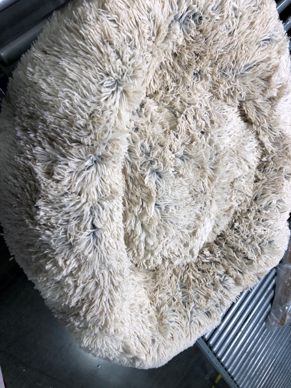 Photo 2 of *Good Used**SAVFOX Plush Calming Dog Beds, Donut Dog Bed for Small Dogs, Medium, Large & X-Large, Comfy Cuddler Dog Bed and Cat Bed in Faux Fur, Washable Dog Bed, Multiple Sizes XS-XXL Large | 36"x36" Beige