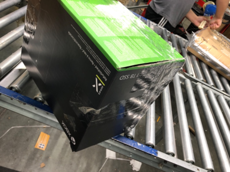 Photo 5 of **LIKE NEW**Xbox Series X Console (Renewed)