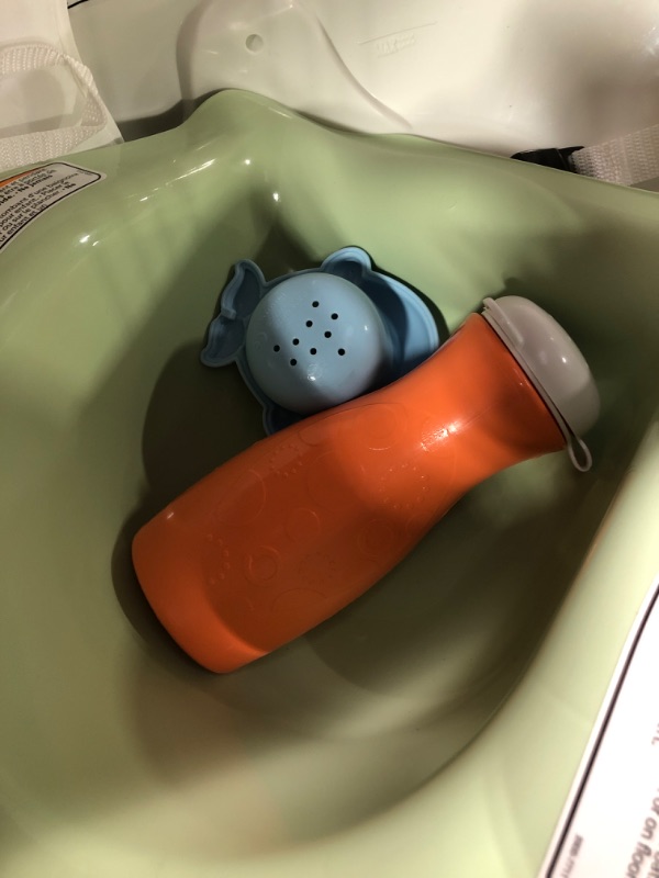 Photo 1 of Fisher-Price Baby To Toddler Bath 4-In-1 Sling ‘N Seat Tub With Removable Infant Support And 2 Toys, Puppy Perfection