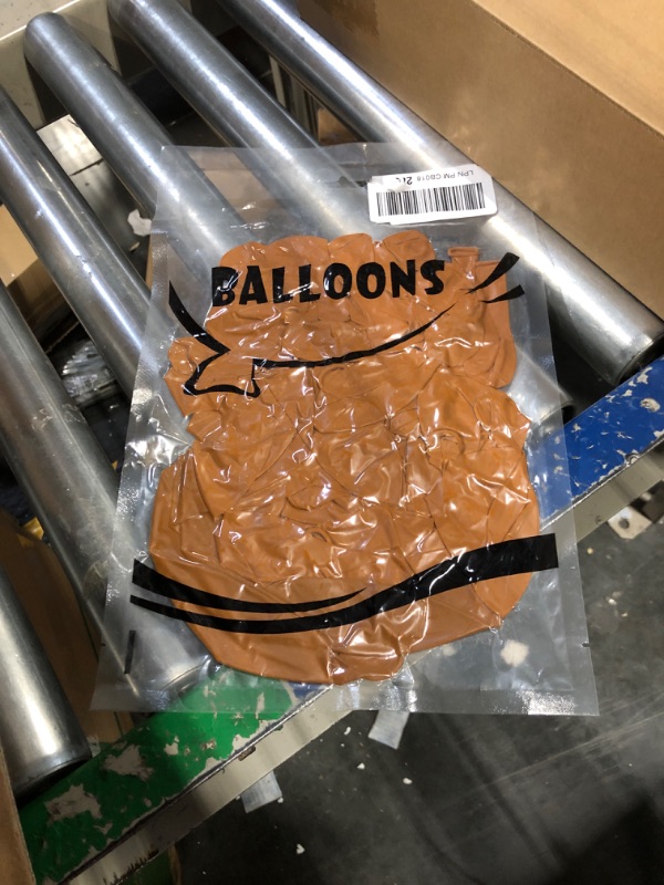 Photo 1 of brown balloon pack