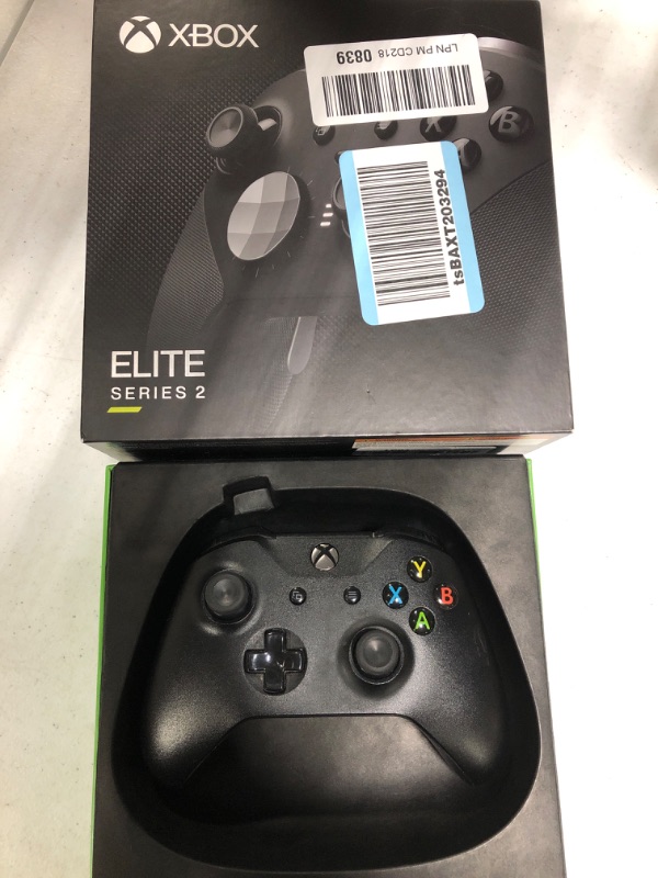 Photo 2 of Xbox One Wireless Controller - Elite Series 2