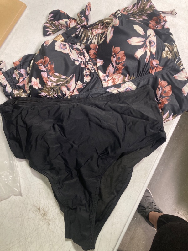 Photo 1 of SUUKSESS Women Halter Tankini Bathing Suits Sexy Slimming Tummy Control Swimsuit Large #1 Black Floral