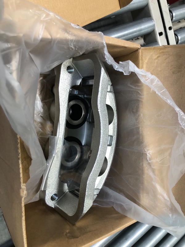 Photo 1 of AutoShack Front Brake Calipers Assembly Pair Set of 2 Driver and Passenger Side Replacement for Mazda B2300 B4000 B3000 Ford Explorer Sport Trac 2003-2011 Ranger 2002-2005 Mercury Mountaineer BC2734PR