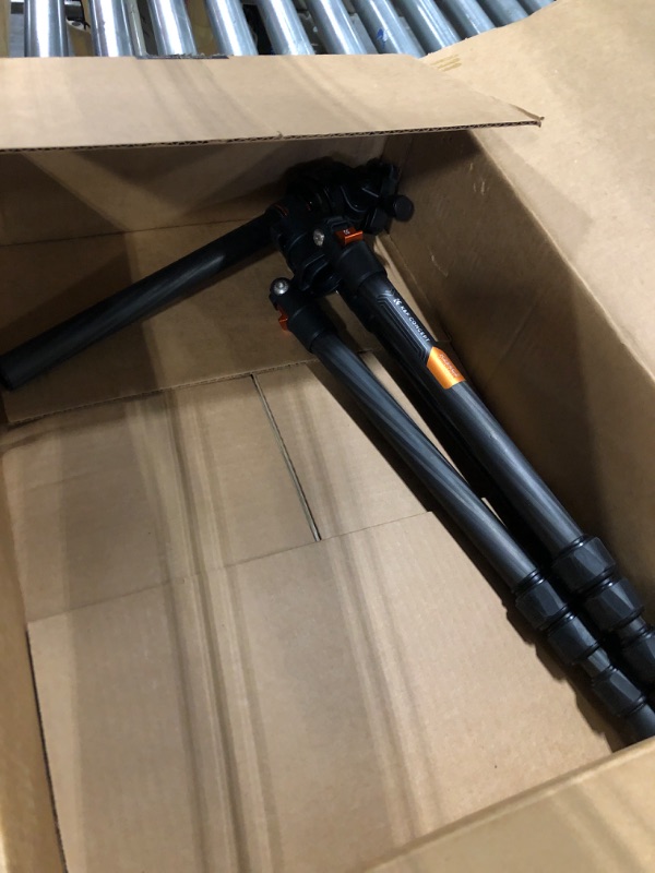 Photo 2 of K&F Concept 64 inch/163cm Carbon Fiber Camera Tripod,Lightweight Travel Tripod with 36mm Metal Ball Head Load Capacity 8kg/17.6lbs,Quick Release Plate,for DSLR Cameras Indoor Outdoor Use K254C2+BH-36L 64 inch height/36mm Ball Head/25mm tube