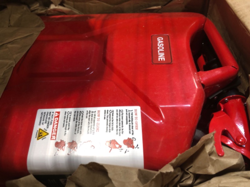 Photo 2 of 2) Wavian 3009 5.3 Gallon 20 Liter Authentic CARB Jerry Can with Spout, Red