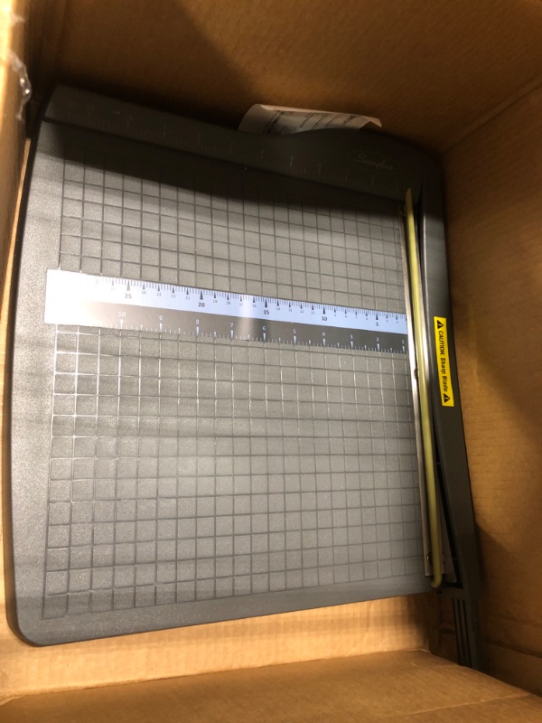 Photo 3 of Swingline Paper Cutter, Guillotine Trimmer, 12" Cut Length, 10 Sheet Capacity, ClassicCut Lite (9312) 10 Sheet Capacity ClassicCut Lite ***USED DAMAGED HANDEL IS MISSING*** 