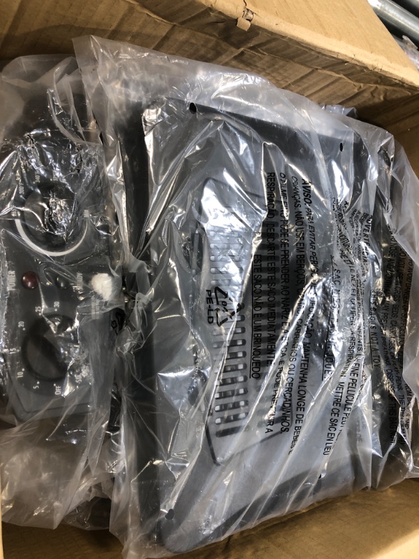 Photo 1 of **NON FUNCTIONING/SOLD AS PARTS**Hamilton Beach Professional Grade Electric Deep Fryer, XL Frying Basket, Lid with View Window, 1800 Watts, 19 Cups / 4.5 Liters Oil Capacity, Stainless Steel