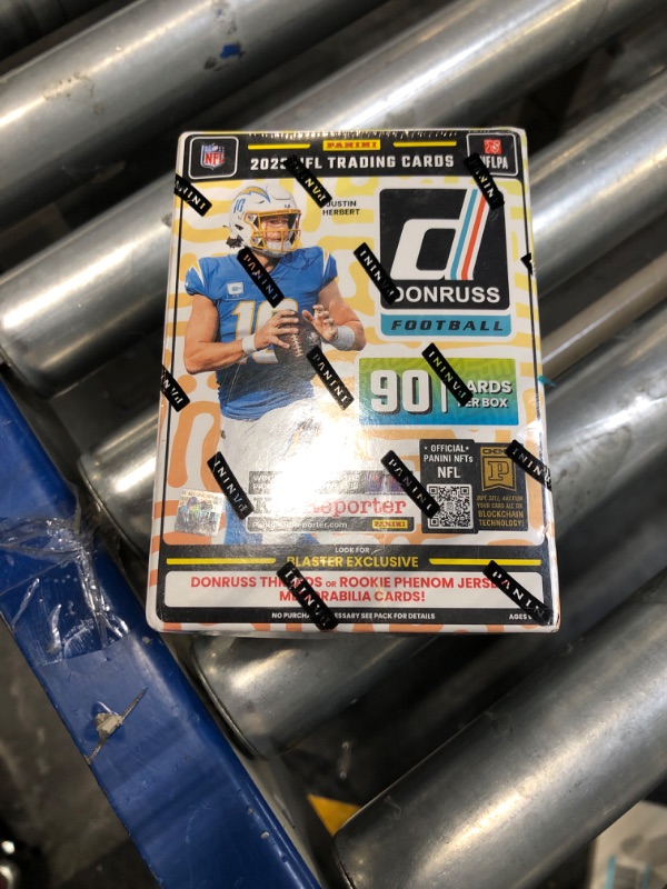 Photo 2 of 2023 Panini NFL Donruss Football Blaster Trading Cards