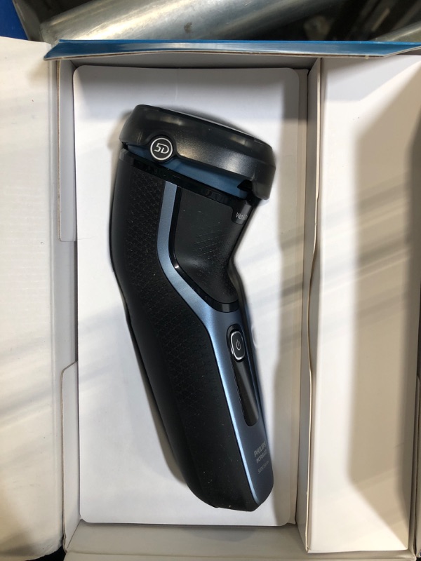 Photo 1 of **USED** Philips Norelco Shaver 3600, Rechargeable Wet & Dry Electric Shaver with Pop-Up Trimmer and Storage Pouch, S3243/91 Latest Version Shaver Series 3000