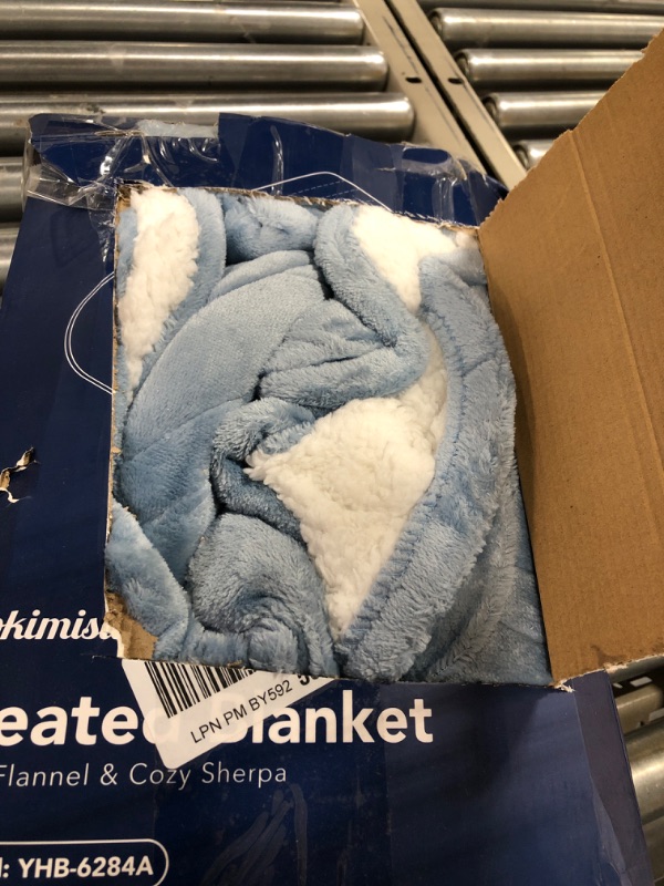 Photo 3 of Yokimisu Electric Blanket Twin Size, Heated Blanket Flannel and Sherpa 62 x 84 Inches ETL Certification w/ 6 Heat Settings, 10 Hours Auto Shut Off, for Bed Home Office, Machine Washable, Light Blue Light Blue Twin Size 62"84"