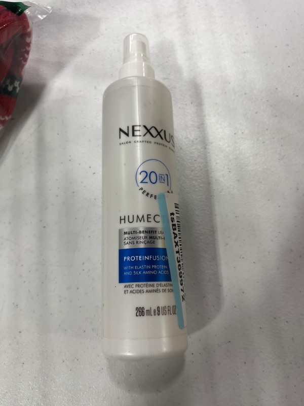 Photo 2 of Nexxus Humectress Leave-In Conditioner Spray 20-in-1 Perfector for Dry Hair With Biotin & Hyaluronic Acid 9 oz