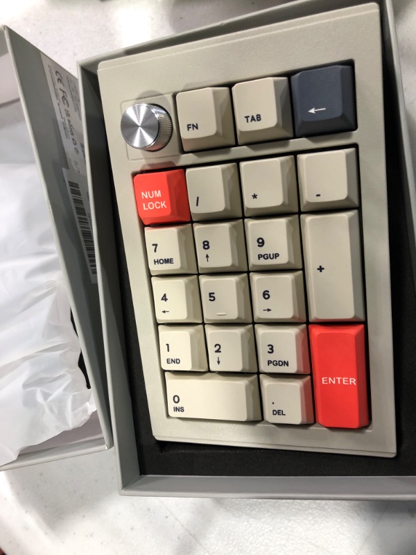 Photo 3 of EPOMAKER CIDOO V21 VIA Programmable Gasket Number Pad, Bluetooth 5.0/2.4ghz/Wired Hot Swappable Numpad, with, Aluminum Alloy KOB, Rotary Knob, 1000mAh Battery, Poron Foam for E-Sport Mac Win CIDOO Matte Switch CIDOO V21