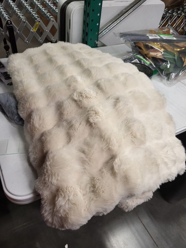 Photo 3 of **USED** BENVWE Faux Fur Throw Blanket Fleece Bubble Blanket, Soft,Cozy and Thick Blanket Plush Fluffy Blanket for Couch Chair Bed 51x63 Inches White