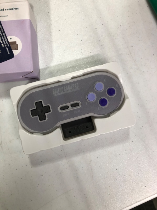 Photo 3 of 8Bitdo SN30 2.4G Wireless Gamepad for Original SNES/SFC (SN Edition) - Super NES