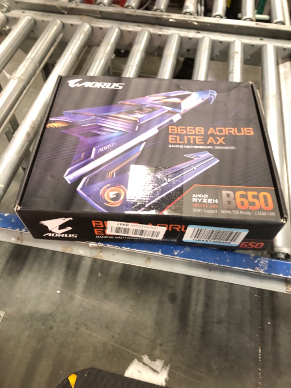 Photo 1 of GIGABYTE B650 AORUS Elite AX (AM5/ LGA 1718/ AMD B650/ ATX/ 5-Year Warranty/ DDR5/ M.2/ PCIe 5.0/ USB 3.2 Gen2X2 Type-C/WiFi 6E/ 2.5GbE LAN/Q-Flash Plus/EZ-Latch/Gaming Motherboard)