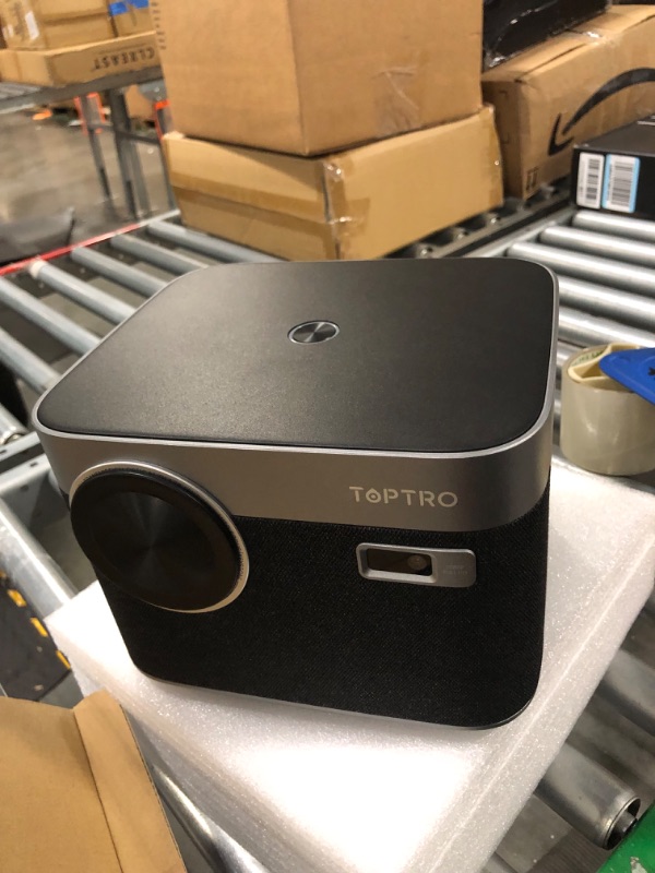 Photo 2 of [Auto Focus/Keystone] TOPTRO X7 Android TV Projector with WiFi and Bluetooth, Smart Projector 4K Supported, 600 ANSI, Dust-proof, 50% Zoom, Outdoor Projector with Netflix/YouTube Built-in, 8000+ Apps
