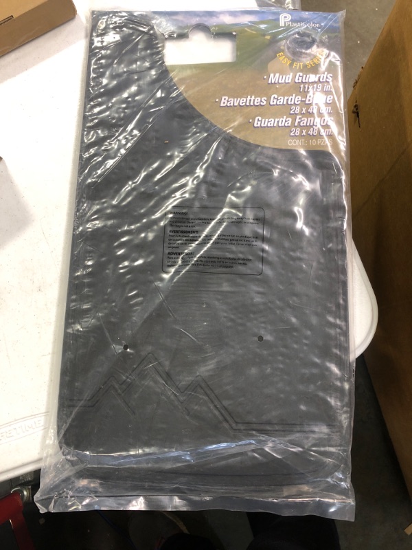 Photo 1 of Plasticolor 000543R01 Black Off Road Scene Easy Fit Mud Guard 11" - Set of 2