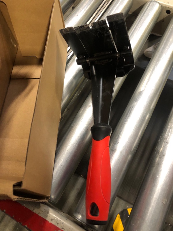 Photo 2 of Goldblatt Trim Puller, Removal Multi-Tool for Commercial Work, Baseboard, Molding, Siding and Flooring Removal, Remodeling