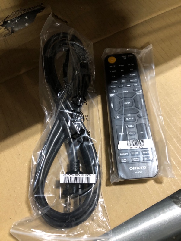 Photo 1 of ****ITEM TURNS ON BUT DOES NOT FUNCTION FURTHER///SOLD AS PARTS****Onkyo TX-RZ50 9.2-Channel THX Certified AV Receiver