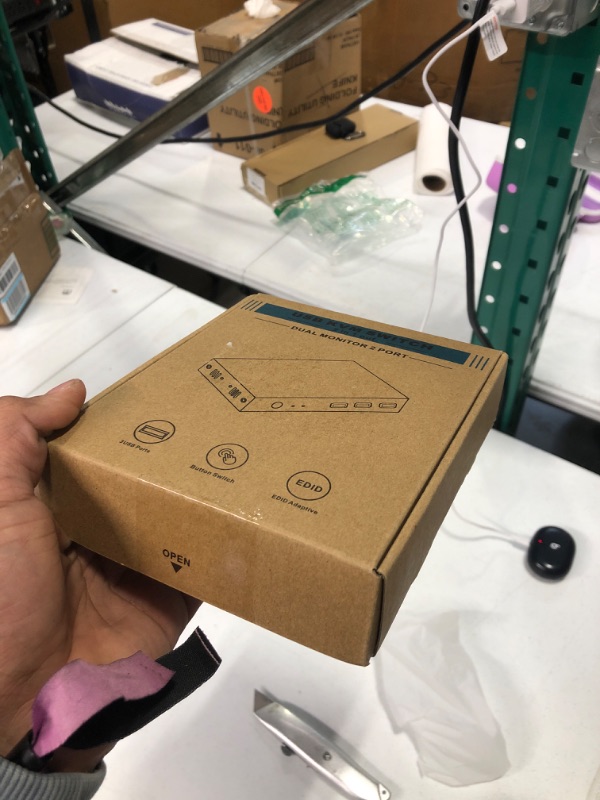 Photo 1 of USB3.0 KVM Switch Dual Monitor HDMI, 4K@60Hz KVM Switch 2 Monitors 2 Computers with 3 USB3.0 Ports for 2 PCs Share 2 Monitors and USB Devices, Support Wired Remote and Button Switch, Adaptive EDID USB3.0*3