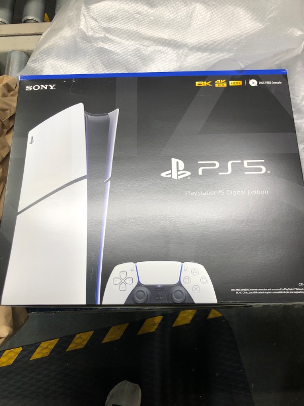 Photo 2 of ***FOR PARTS ONLY*** 

PlayStation®5 Digital Edition (slim)