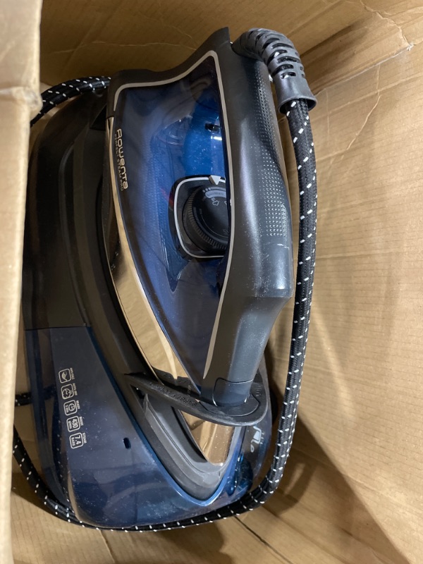 Photo 1 of **CRACKED** Rowenta DG8624U1 Perfect Pro Station 1800 Watts Fast Heat Up, and 430g / min steam Burst, Advanced Technology, Blue Advanced Fast Heatup Technology Blue