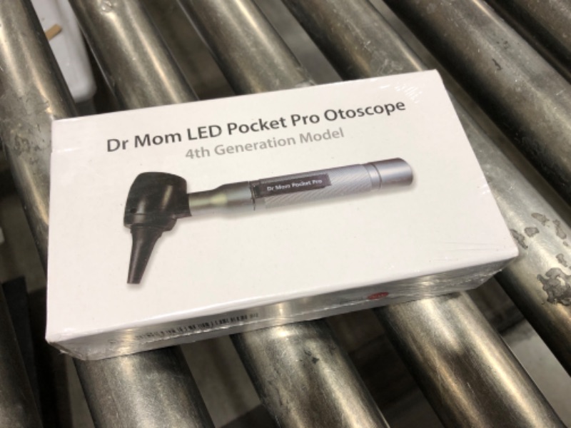 Photo 2 of 4th Generation Doctor Mom LED Pocket Pro Otoscope with both Adult and Pediatric Disposable Specula Tips, Battery, and Protective Hard Plastic Case