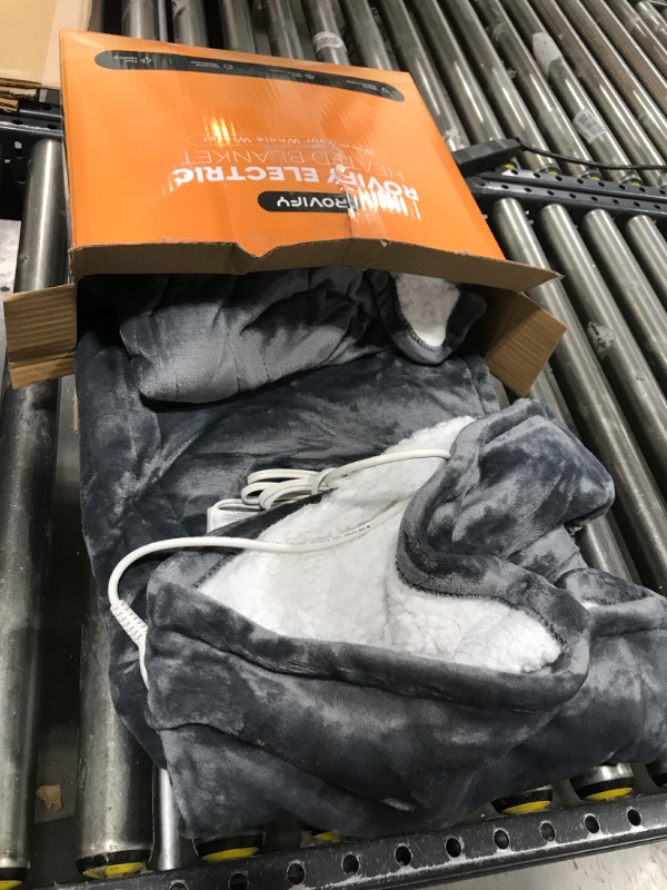 Photo 2 of 2X Warmth Heated Blanket w/Lager Dense Area, Ultra Soft Safe Electric Blanket Throw w/Flannel Sherpa, 4 Levels Instant Heating Blanket 10H Auto-Off, Washable Blanket UL Certified Grey Twin 62" x 84"