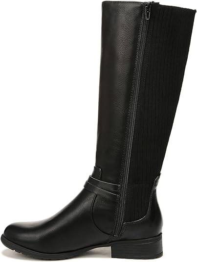 Photo 1 of Black Boots (Size: 6 1/2)