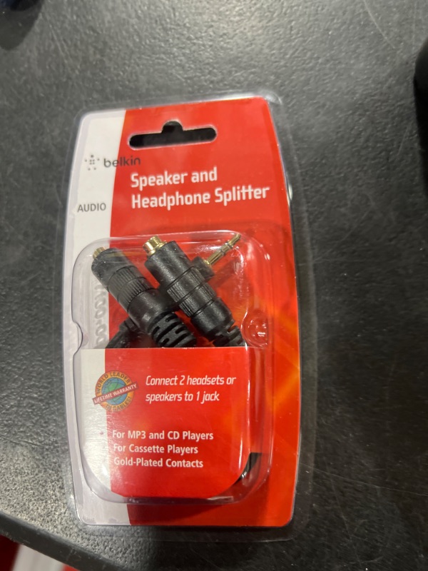 Photo 1 of Belkin F8V234 Speaker and Headphone 3.5 mm AUX Audio Cable Splitter,Black Standard Black