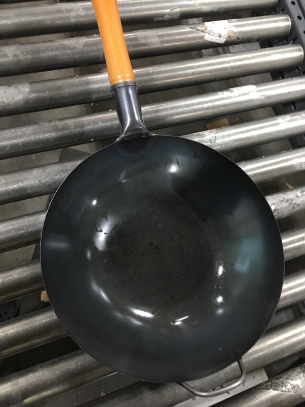 Photo 2 of YOSUKATA Carbon Steel Wok Pan – 13,5 “ Woks and Stir Fry Pans - Chinese Wok with Flat Bottom Pow Wok - Traditional Chinese Japanese Woks - Black Steel Wok 13.5" Black