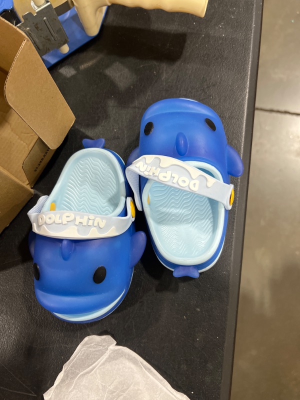 Photo 2 of LCKSDP Toddler Kids Boys Girls Slides Sandals Size 7.5 With Flash Ligh Up Dophin Shark Slides Size 9 10 11 12 Non-Slip Sandalias para Niñas for Beach Pool Shower Indoor Outdoor Blue