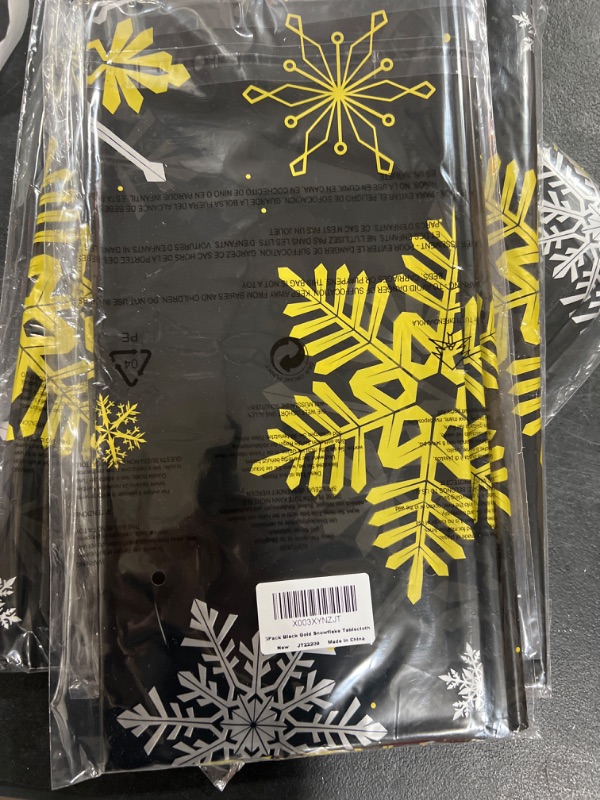 Photo 2 of 3Pcs Christmas Snowflake Party Tablecloths Decorations,Plastic Black and Gold Table Cloth,Winter Rectangle Table Cover for Christmas New Year Birthday Baby Shower Holiday Party Decorations,54x108 inch Black and Gold 3 Pcs