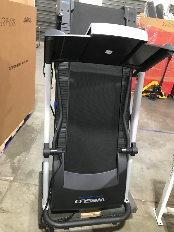 Photo 4 of  Weslo Crosswalk 5.2T Treadmill 