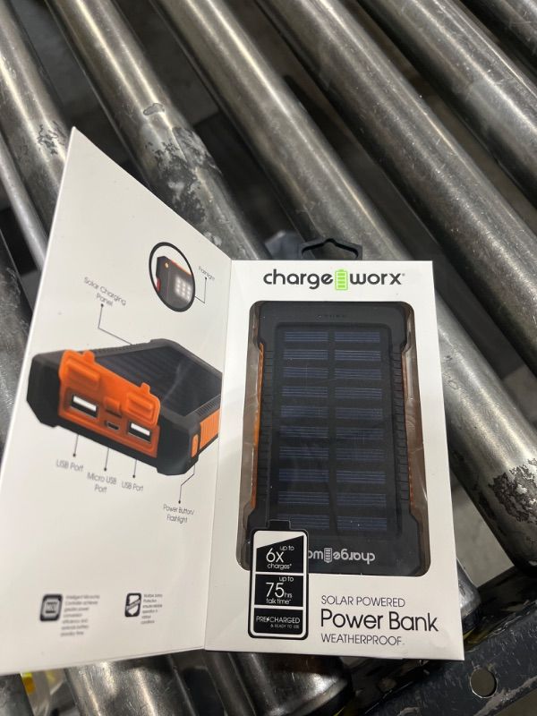 Photo 1 of Chargeworx 10000Mah Premium Solar Power Bank with Dual USB Ports