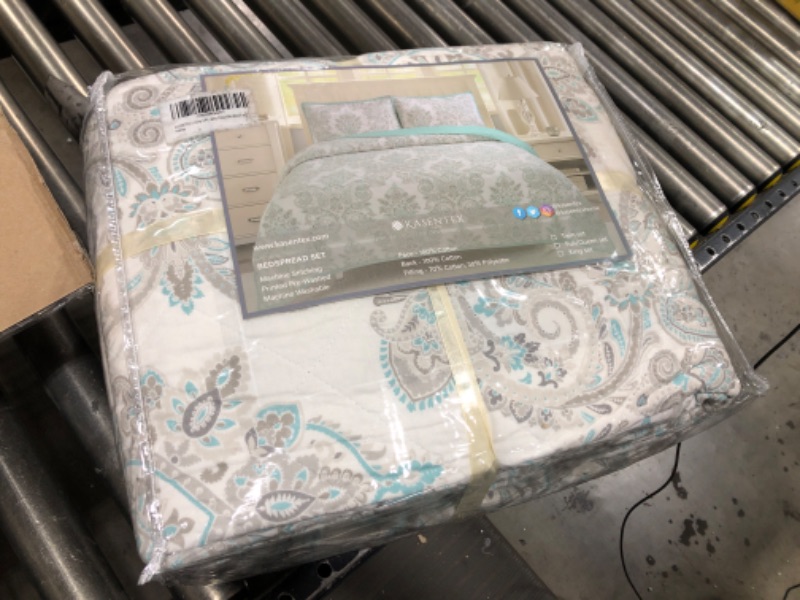 Photo 2 of KASENTEX 3-Piece Oversized Queen Quilt Set Soft 100% Cotton Bedspread Coverlet Sets (Blue Paisley, 102X106+20X26 X2) Ovesized Queen + 2 Shams Blue Paisley