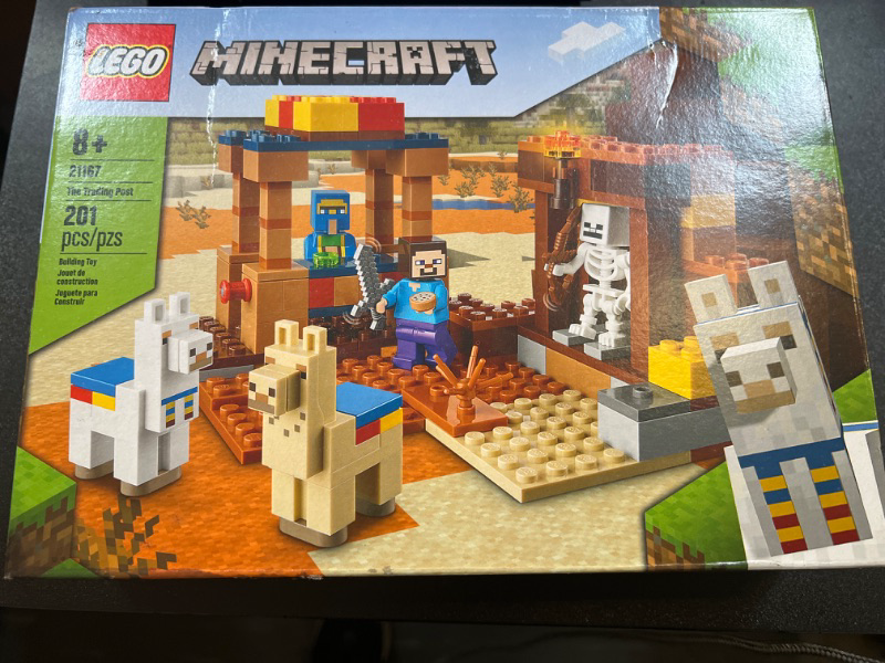 Photo 1 of LEGO Minecraft The Trading Post 21167 Collectible Action-Figure Playset