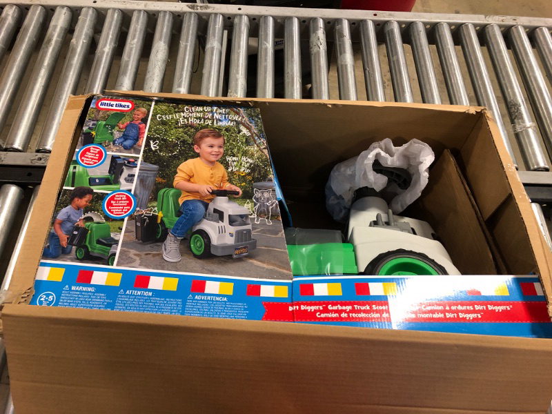 Photo 2 of Little Tikes Dirt Diggers Garbage Truck Scoot Ride On with Real Working Horn, Trash Bin, Roleplay for Boys, Girls, Kids, Toddlers Ages 2 to 5 Years
