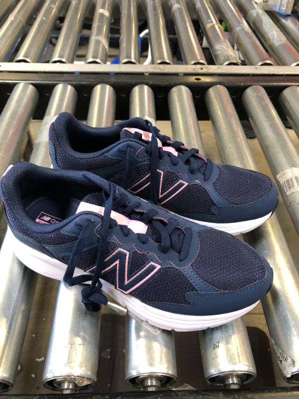 Photo 1 of WOMEN'S NEW BALANCE SNEAKERS SIZE 10