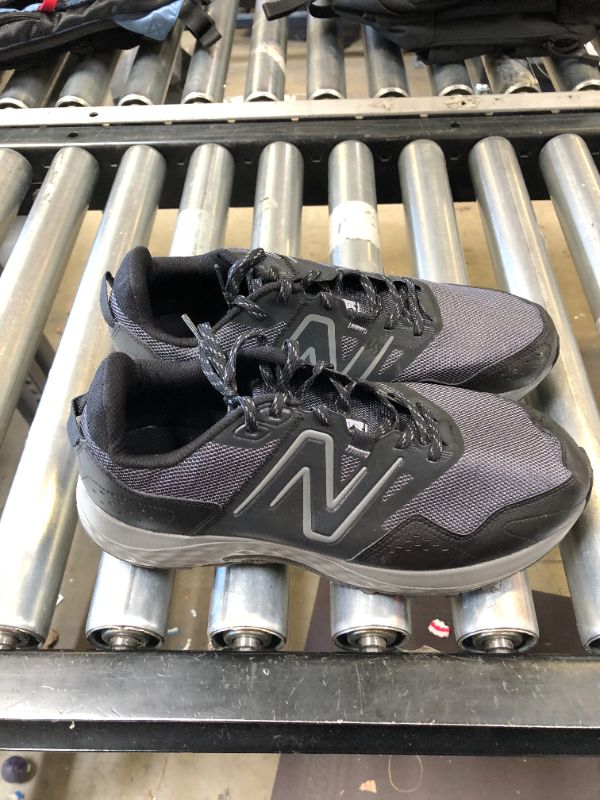 Photo 1 of MEN'S NEW BALANCE SNEAKERS SIZE 12