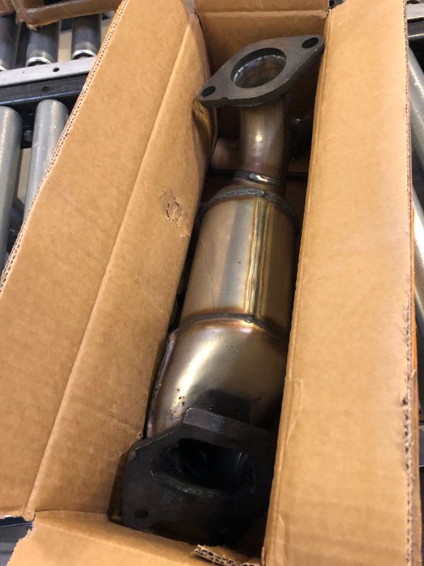 Photo 2 of NewYall 3.6L Front Right Catalytic Converter