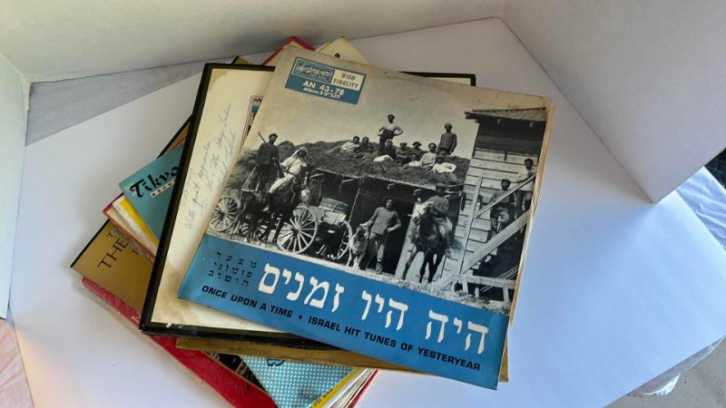 Photo 1 of CONTENTS OF BOX- COLLECTION OF VINTAGE VINYL RECORDS (JEWISH MUSIC, PRAYERS AND SOUNDTRACKS)